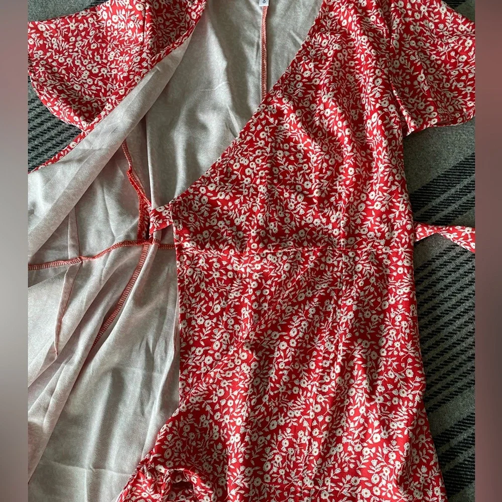 Naggoo Red Ditsy Floral Wrap Ruffle sundress size small - Picture 12 of 14